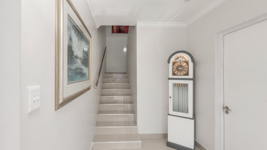 4 Bedroom Property for Sale in Agulhas Western Cape